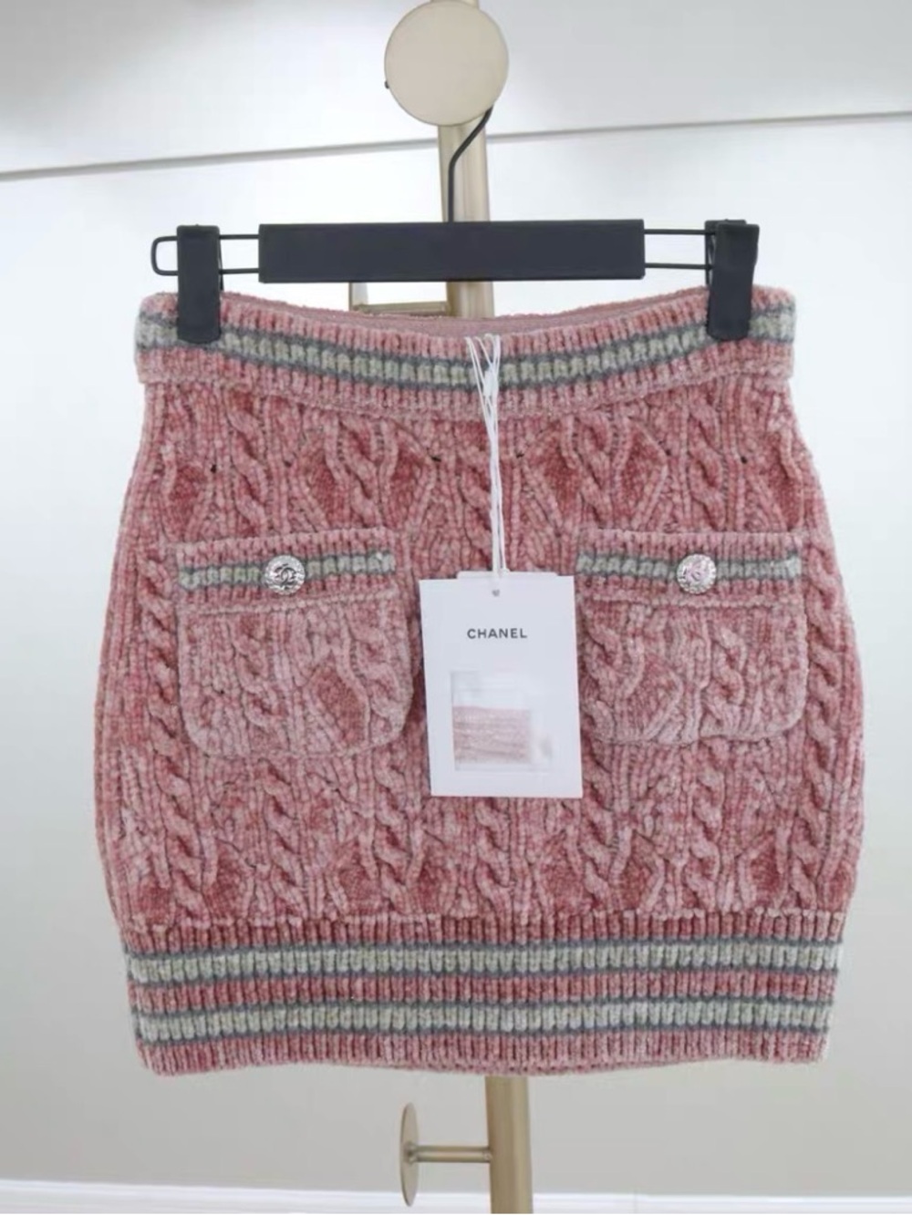 CHANEL Pink Knit Cable Mini Skirt with Gray Trim